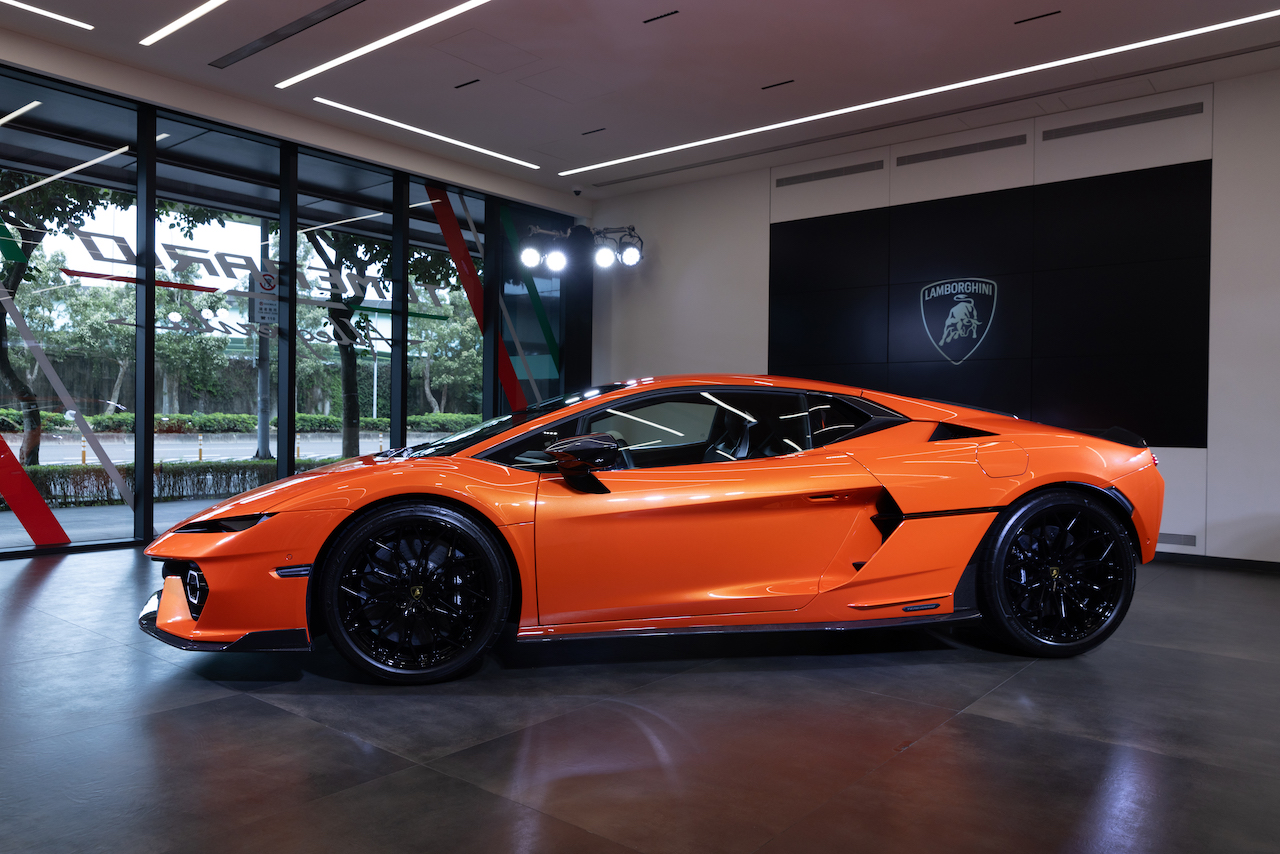 Lamborghini Temerario Alleggerita輕量化版本首度登臺(5)